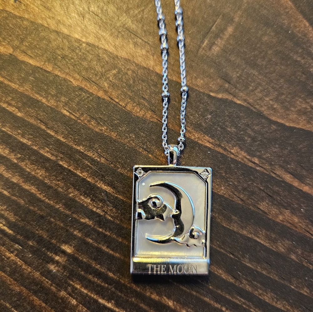 Evenfall Jewelry The Moon Tarot Card Talisman Pendant - Picture 5 of 8